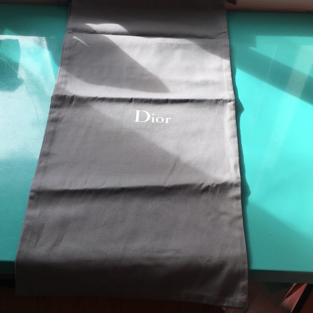 Dior - Picture 2 of 4